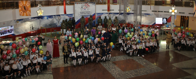 В День знаний Тульский государственный музей оружия по традиции радушно принимал учащихся Центров образования города Тулы Тульский Государственный Музей Оружия