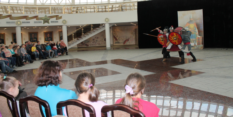 Аншлаг на представлении театра музея оружия «Несокрушимые» Тульский Государственный Музей Оружия