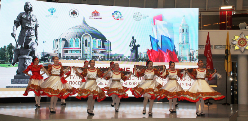 Праздничная концертная программа «Пусть живёт и процветает наша тульская земля!» Тульский Государственный Музей Оружия