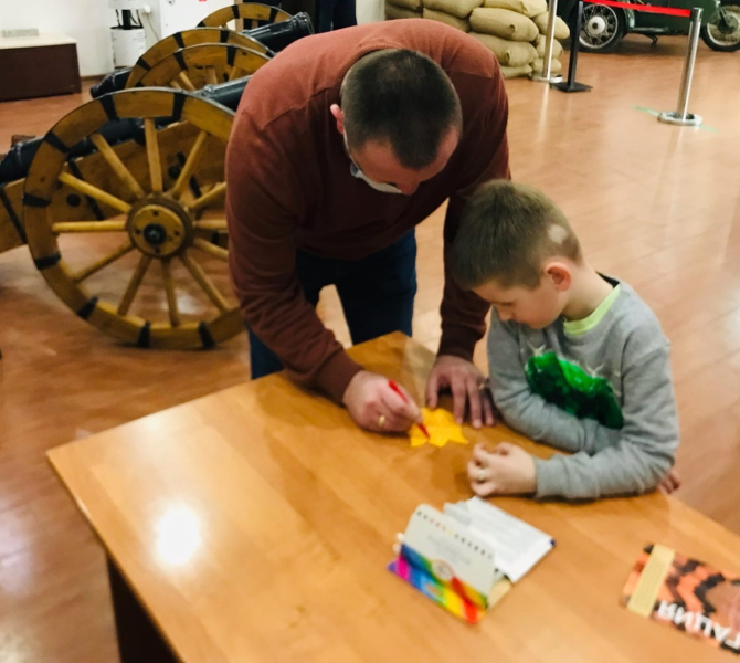 «Весеннее вдохновение»! В Международный женский день в музее оружия работает праздничная почта. Тульский Государственный Музей Оружия