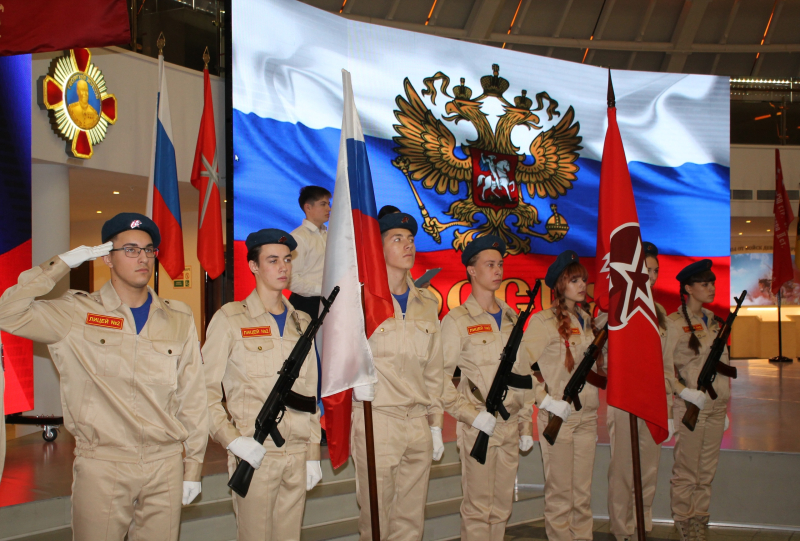 В музее оружия юные туляки вступили в ряды «Юнармии» Тульский Государственный Музей Оружия