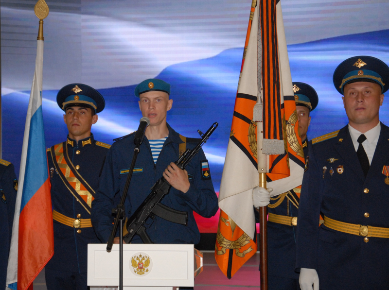 «Служу России!». Военная присяга личного состава научно-производственной роты 106-й дивизии ВДВ в музее оружия. Тульский Государственный Музей Оружия