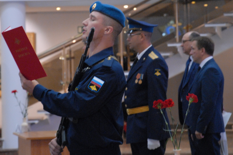 «Служу России!». Военная присяга личного состава научно-производственной роты 106-й дивизии ВДВ в музее оружия. Тульский Государственный Музей Оружия