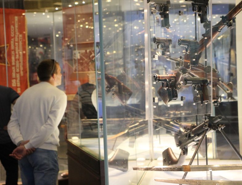 Дорогие друзья, с праздником! С Днем России! Тульский Государственный Музей Оружия