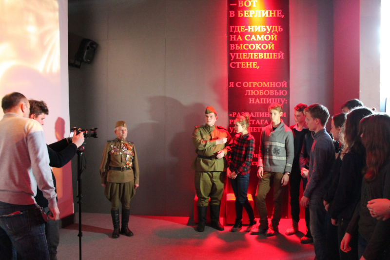 В музее оружия проходят съемки культурно-образовательных программ по выставке «Война и мифы». Тульский Государственный Музей Оружия