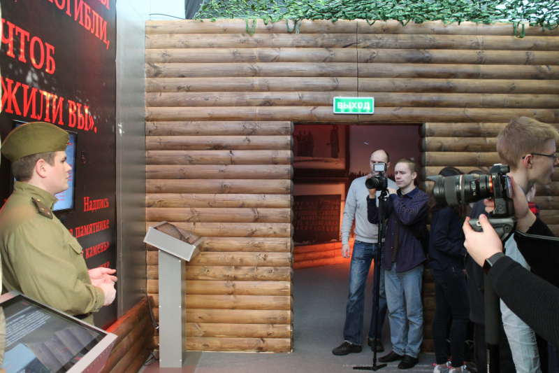 В музее оружия проходят съемки культурно-образовательных программ по выставке «Война и мифы». Тульский Государственный Музей Оружия