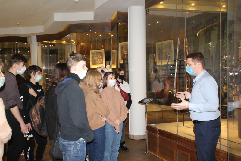 Друзья, с праздником! С Днем российского студенчества! Приглашаем вас в Тульский музей оружия! Тульский Государственный Музей Оружия