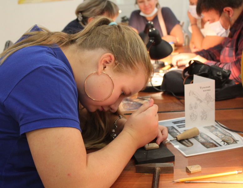 Праздничные мастер-классы по оружейному искусству в Тульском музее оружия! Тульский Государственный Музей Оружия