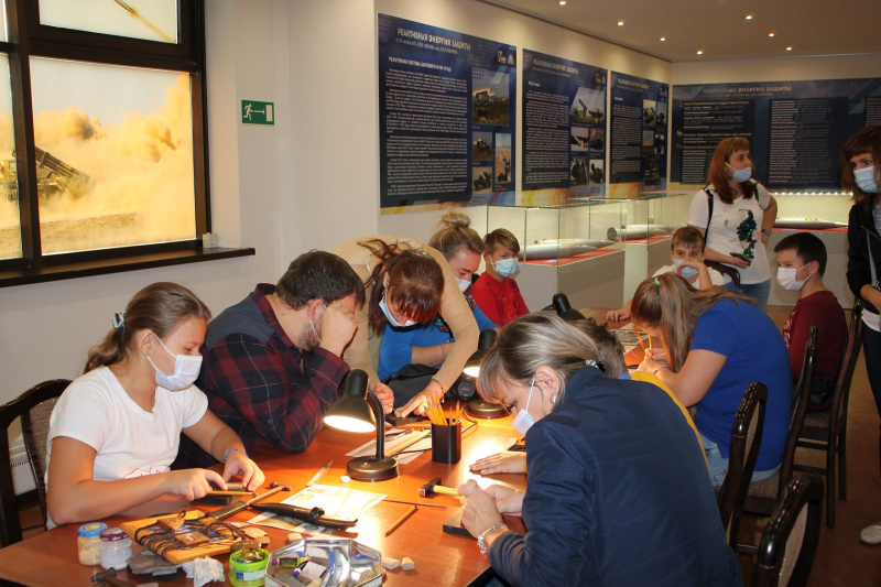 Праздничные мастер-классы по оружейному искусству в Тульском музее оружия! Тульский Государственный Музей Оружия