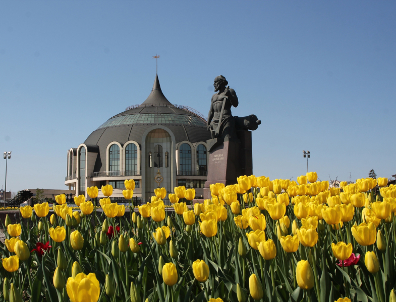 8 марта, в Международный женский день, Тульский музей оружия работает с 10:00 до 20:00 (касса до 19:00) Тульский Государственный Музей Оружия