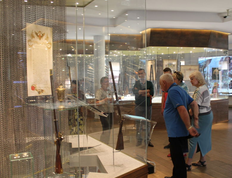 Оружие Победы: от патрона до миномета - в экспозиционных залах музея оружия. Тульский Государственный Музей Оружия