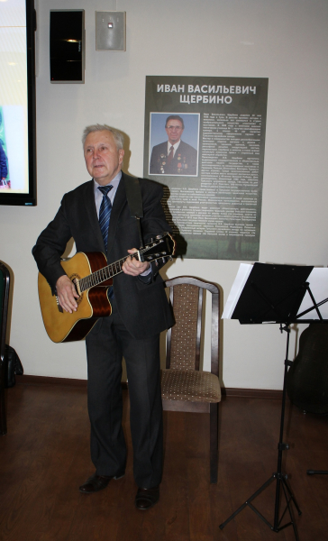 В Тульском государственном музее оружия состоялся творческий вечер поэта и барда Юрия Петровича Жидкова «От великих бойцов нам достались сердца» Тульский Государственный Музей Оружия