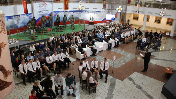 Сегодня в Тульском музее оружия состоялась интеллектуальная игра «Брейн – ринг» Тульский Государственный Музей Оружия