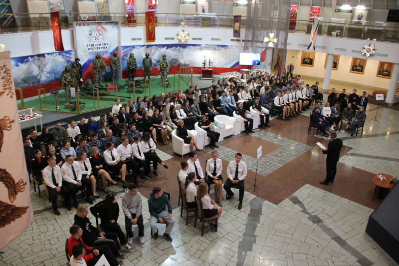 Сегодня в Тульском музее оружия состоялась интеллектуальная игра «Брейн – ринг» Тульский Государственный Музей Оружия