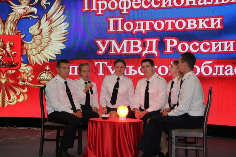 Сегодня в Тульском музее оружия состоялась интеллектуальная игра «Брейн – ринг» Тульский Государственный Музей Оружия