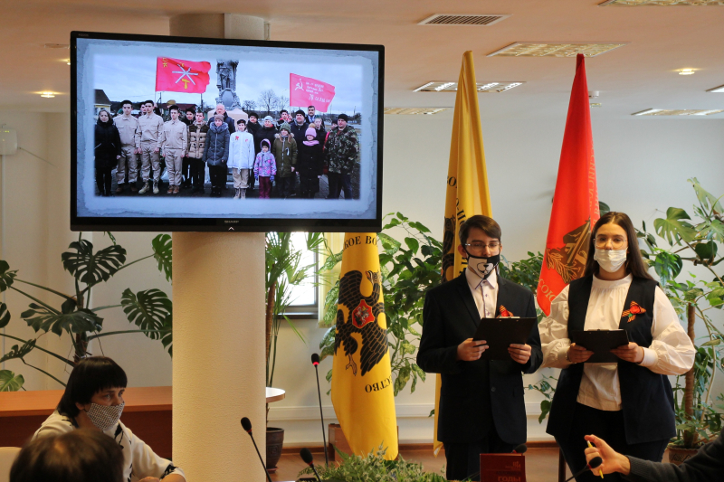 «Потомки, память сохраните!» В музее оружия торжественно переданы наградные документы Героя Советского Союза П.А. Данилова его землякам и наследникам Тульский Государственный Музей Оружия