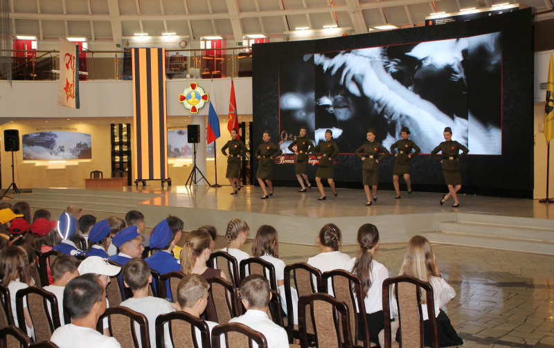 «И помнит Россия ваш дух боевой…». День памяти и скорби в Тульском музее оружия Тульский Государственный Музей Оружия