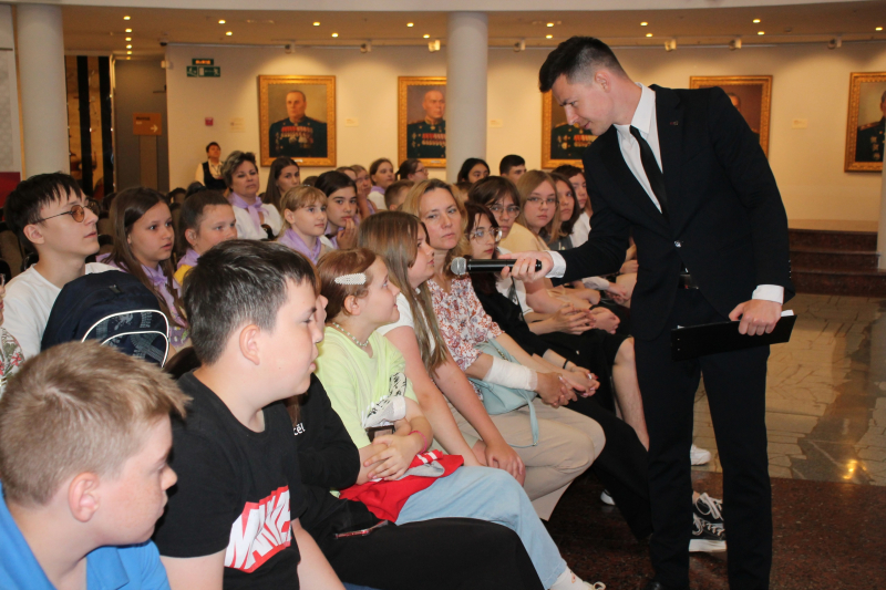 «И помнит Россия ваш дух боевой…». День памяти и скорби в Тульском музее оружия Тульский Государственный Музей Оружия