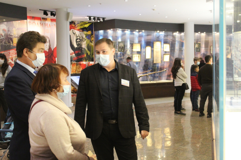 Директор музея «Ижмаш» АО «Концерн «Калашников» С.В. Носачев познакомился с постоянной экспозицией Тульского музея оружия Тульский Государственный Музей Оружия