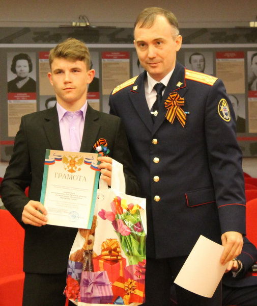 В музее оружия состоялось торжественное принятие присяги молодыми сотрудниками Следственного комитета РФ Тульский Государственный Музей Оружия