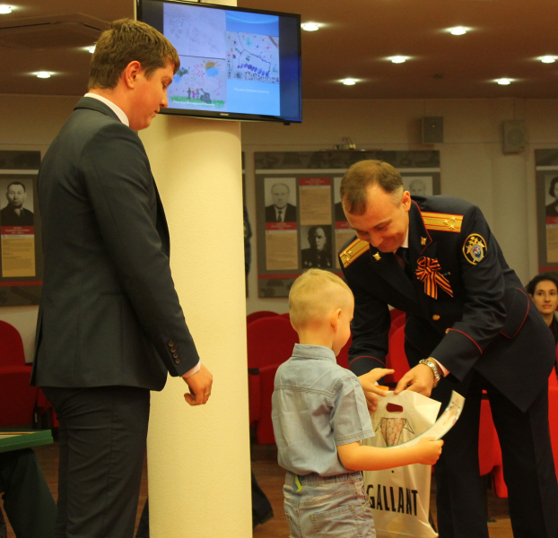 В музее оружия состоялось торжественное принятие присяги молодыми сотрудниками Следственного комитета РФ Тульский Государственный Музей Оружия