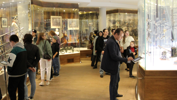 В течение дня и «Ночи музеев» Тульский музей оружия радушно принял более 7 000 посетителей! Тульский Государственный Музей Оружия