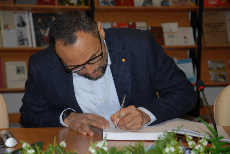 Советник Посольства Венесуэлы в России Х.Эскалона Брисеньо: «Для меня большая честь посетить Тульский музей оружия» Тульский Государственный Музей Оружия