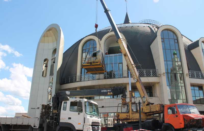 Спецоперация в музее оружия: кабина боевого вертолета Ми-8 на новой экспозиции Тульский Государственный Музей Оружия