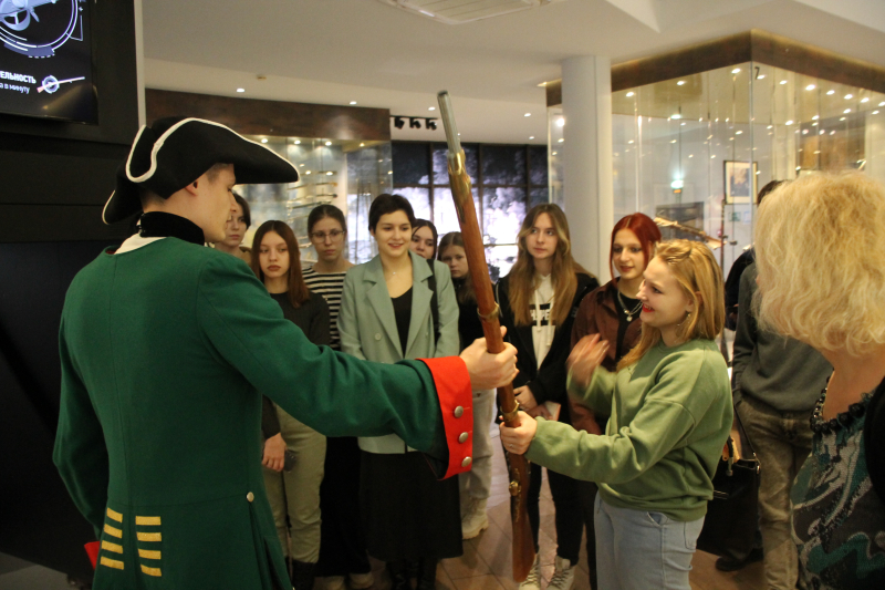 Сегодня в Тульском музее оружия стартовала «Неделя студенчества»! Тульский Государственный Музей Оружия