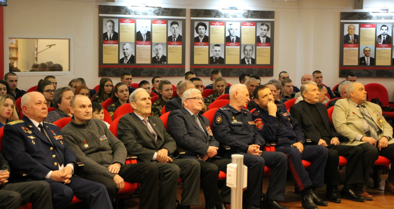 Встреча поколений в Тульском музее оружия. Презентация книги Н.А. Макарова «Они воевали за Речкой» Тульский Государственный Музей Оружия