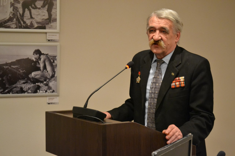 Выставка "К 25-летию вывода советских войск из Афганистана. Фотолетопись" Тульский Государственный Музей Оружия