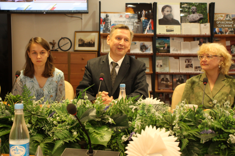 В День оружейника в Тульском государственном музее оружия состоялась встреча поколений «Большая семья – за большим столом», посвященная 85-летию Героя Российской Федерации Николая Александров Тульский Государственный Музей Оружия