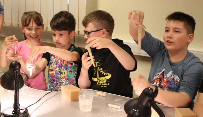 «Наставники и хранители оружейных традиций»! Творческая встреча молодежи с известными мастерами – наставниками Школы тульских мастеров. Тульский Государственный Музей Оружия