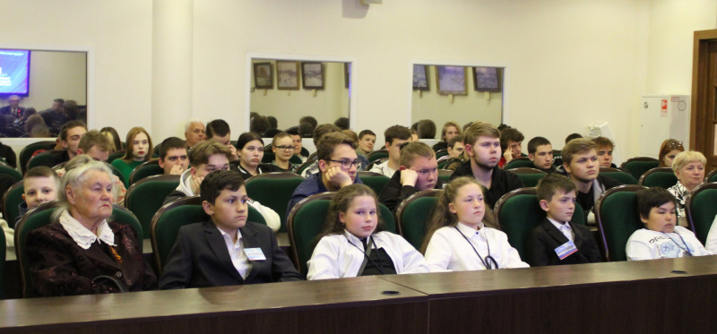 «Наставники и хранители оружейных традиций»! Творческая встреча молодежи с известными мастерами – наставниками Школы тульских мастеров. Тульский Государственный Музей Оружия