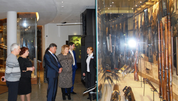 Руководители региональных парламентов России посетили Тульский музей оружия! Тульский Государственный Музей Оружия