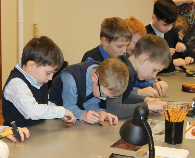 Увидеть и создать шедевр в школе тульских мастеров в музее оружия … Тульский Государственный Музей Оружия