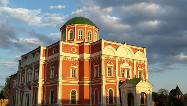 Внимание, акция! Сегодня и завтра после 18.00 вход в музей всего 250 рублей! Тульский Государственный Музей Оружия