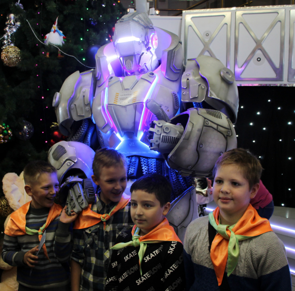 «Звездный дозор Богатырского Шлема»: первые детские новогодние представления в Тульском музее оружия. Фоторепортаж. Тульский Государственный Музей Оружия