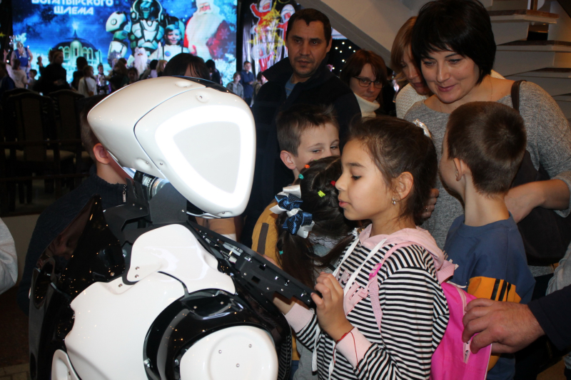 «Звездный дозор Богатырского Шлема»: первые детские новогодние представления в Тульском музее оружия. Фоторепортаж. Тульский Государственный Музей Оружия