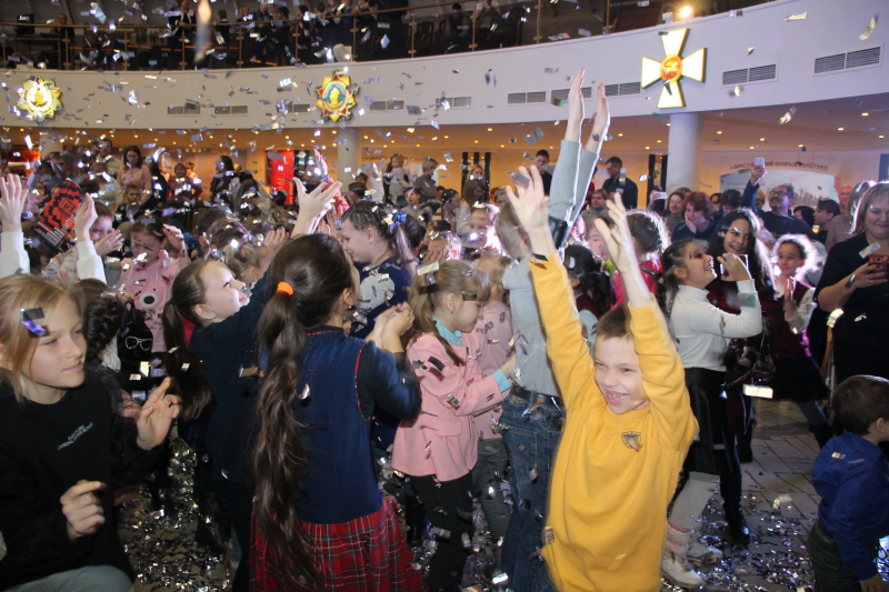 «Звездный дозор Богатырского Шлема»: первые детские новогодние представления в Тульском музее оружия. Фоторепортаж. Тульский Государственный Музей Оружия