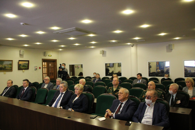 В библиотечном фонде музея оружия появилась книга с автографом В. М. Лискина, посвятившего жизнь созданию новейших образцов вооружения и военной техники Тульский Государственный Музей Оружия