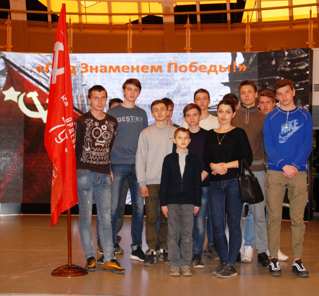 Под Знаменем Победы в музее оружия – призывники 2018 года из Алексинского, Ефремовского, Кимовского, Узловского, Заокского районов Тульской области! Тульский Государственный Музей Оружия