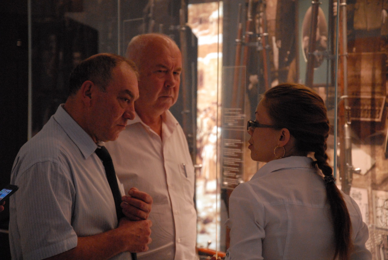 Делегации городов-героев в музее оружия. Тульский Государственный Музей Оружия