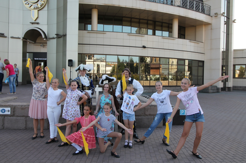 На интерактивных фотоплощадках музея сегодня особенно многолюдно. Тульский Государственный Музей Оружия