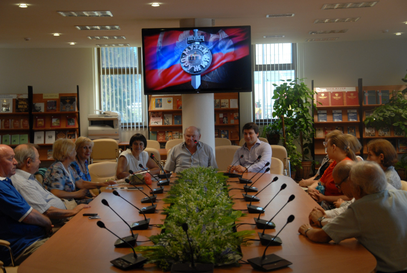 «Ночь кино» в музее оружия: презентация документальных фильмов тульских авторов В.Г. Ходулина и Д.В. Гастева. Тульский Государственный Музей Оружия