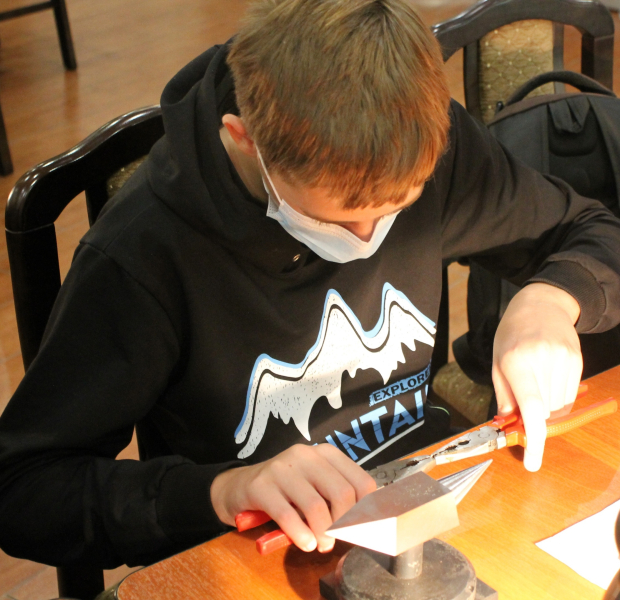 В День оружейника гости Тульского музея оружия постигают искусство художественного украшения оружия Тульский Государственный Музей Оружия