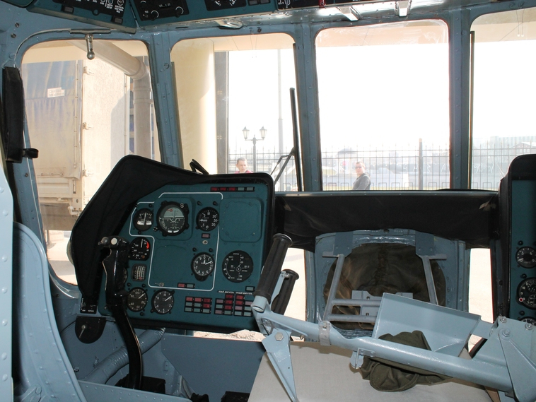 Кабина вертолета Ми-8ТВ теперь в музее оружия! Подготовка к работам по завершению новой постоянной экспозиции продолжается! Тульский Государственный Музей Оружия