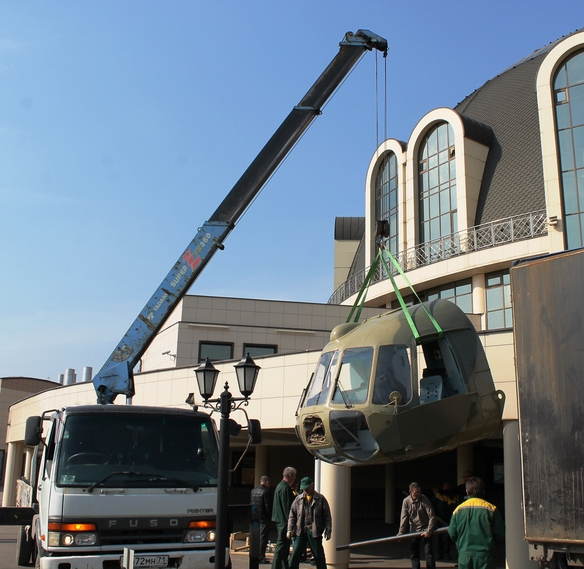 Кабина вертолета Ми-8ТВ теперь в музее оружия! Подготовка к работам по завершению новой постоянной экспозиции продолжается! Тульский Государственный Музей Оружия