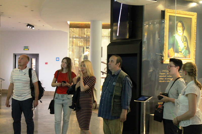 Журналисты ведущих средств массовой информации города Москвы посетили Тульский музей оружия. Тульский Государственный Музей Оружия