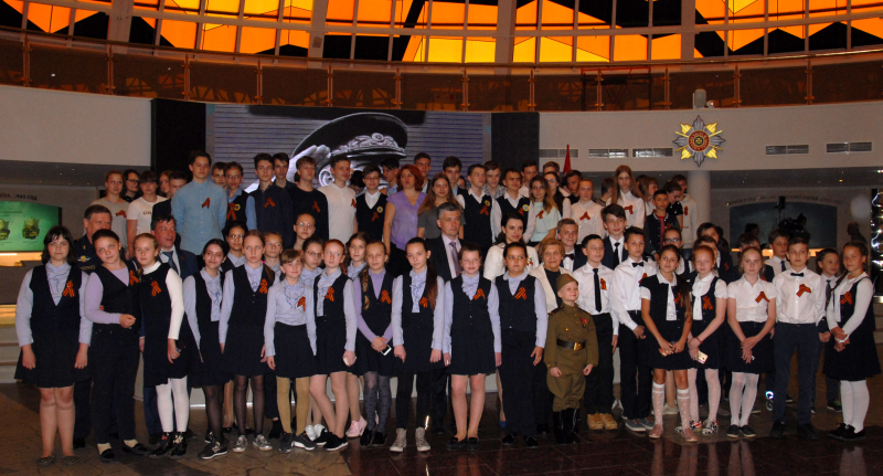 Молодежь встретилась с потомками Маршалов Советского Союза и фронтовых писателей Тульский Государственный Музей Оружия